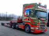 Midtstol 5er Scania_Ladies TL Tieflader-SZ 3a-3a re.JPG (33699 Byte)